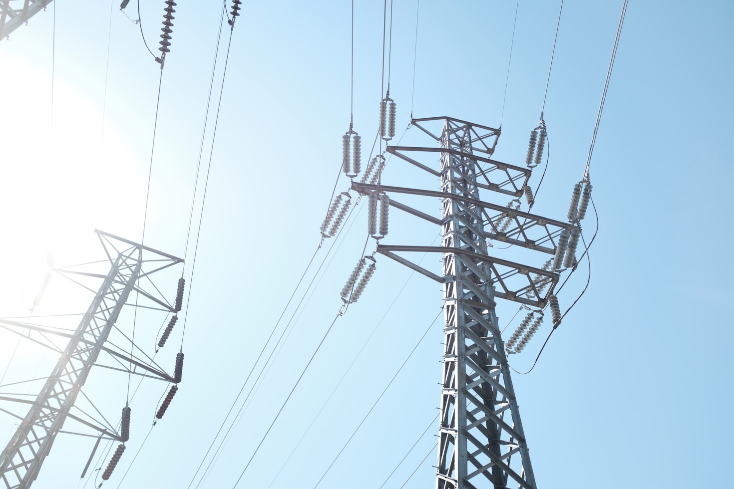 Como garantir a conformidade elétrica para propriedades rurais