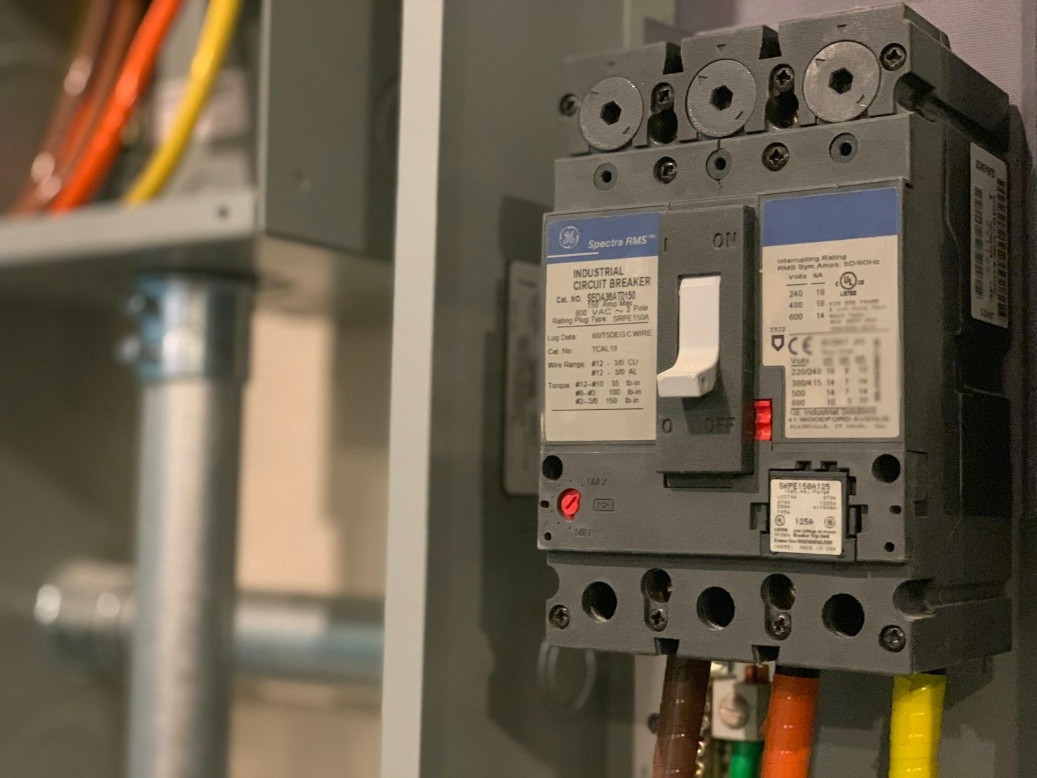 Dicas para reduzir burocracias em redes elétricas